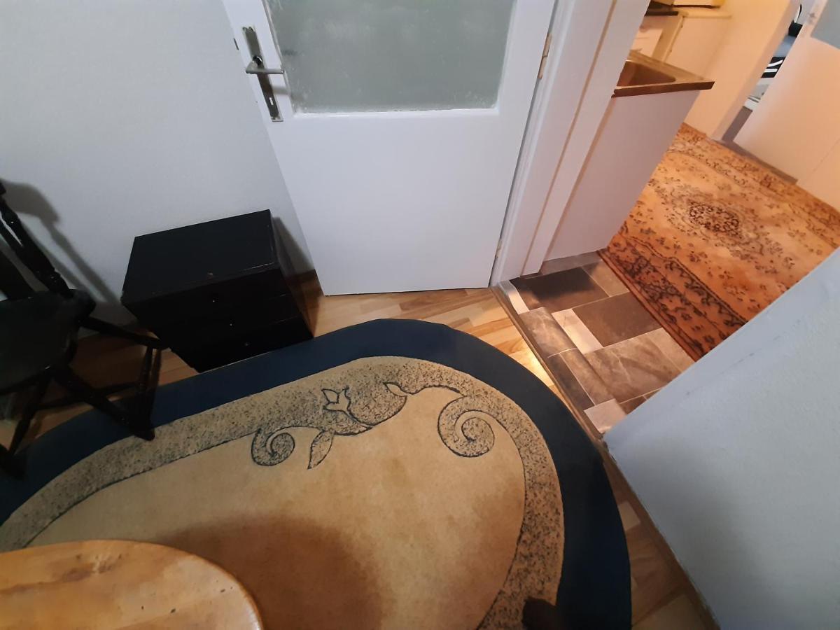 Appartement Sprat Kuce à SJJ Extérieur photo